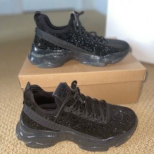 Black sparkly Maxima